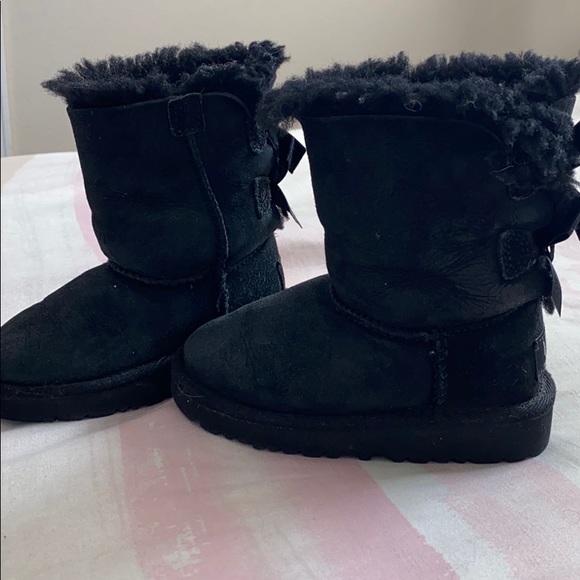 Girl UGG Bailey Bow II boots - Picture 4 of 4